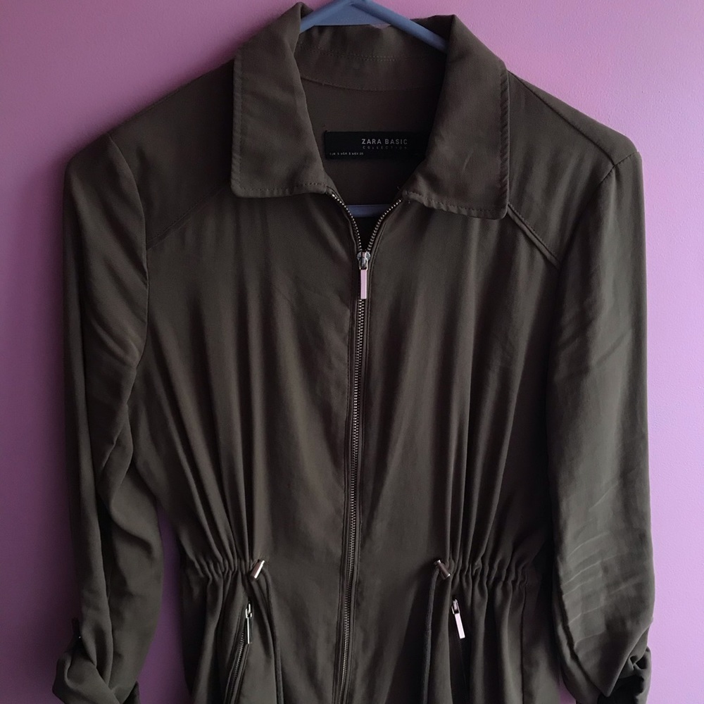 Green lightweight jacket from Zara